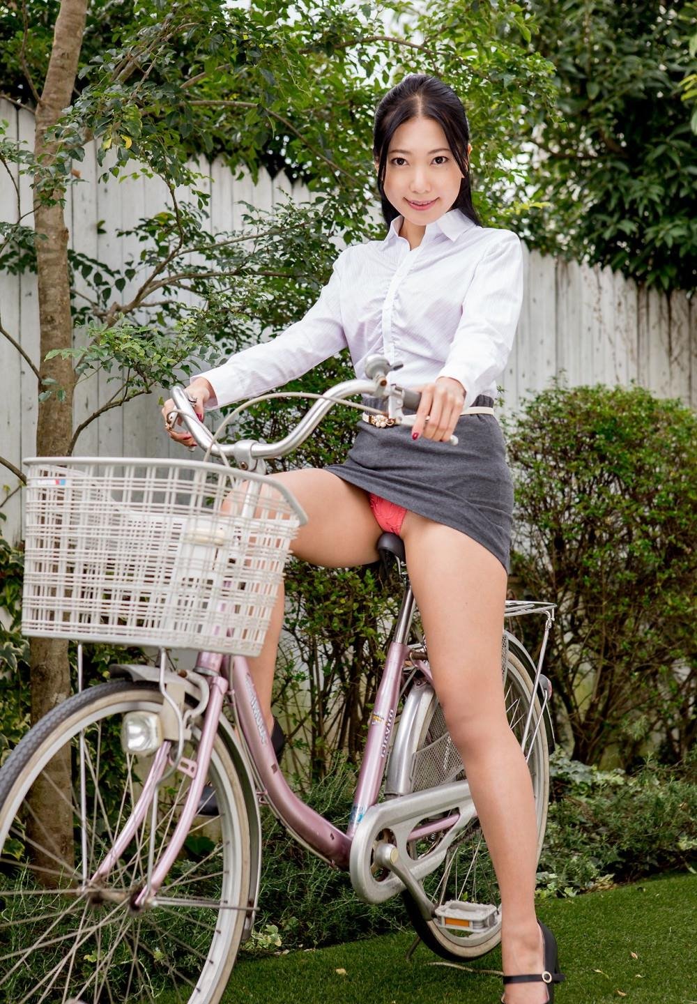 ŷ�����ֳ��ִ�ëƬ���۽�Ӱ���ȷ�